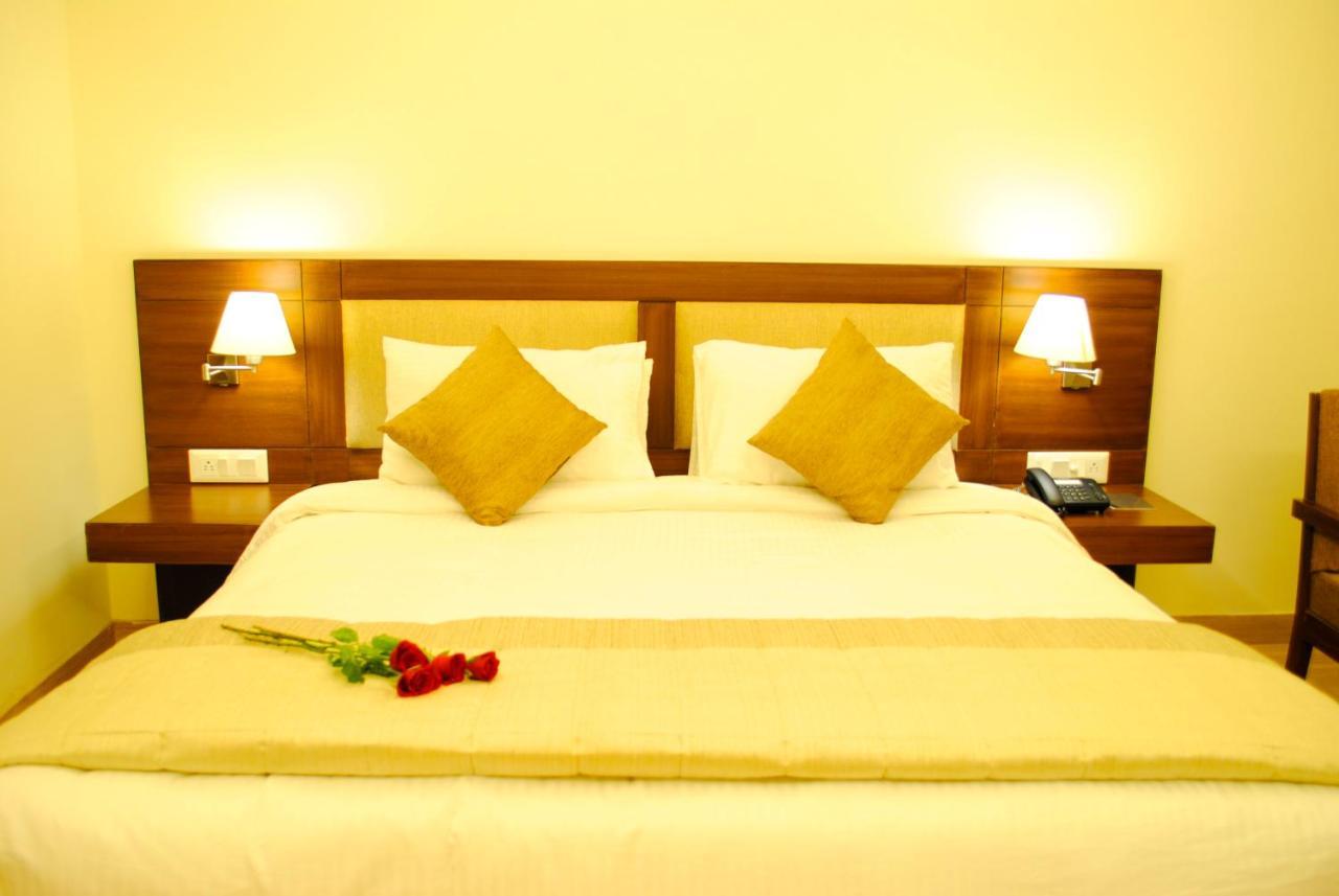 Hotel Forest Avenue - Best Luxury Hotel In Dehradun Exterior photo