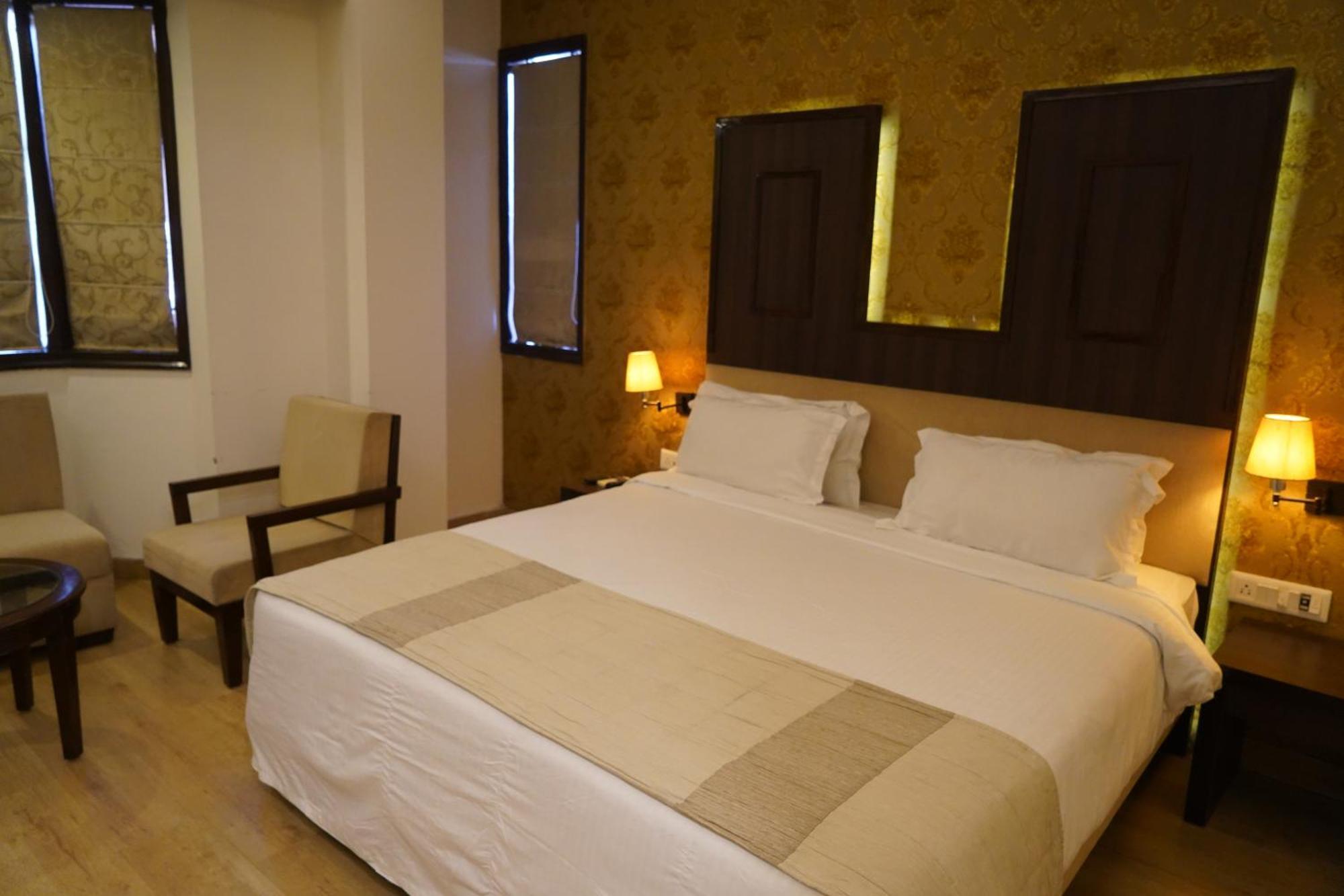 Hotel Forest Avenue - Best Luxury Hotel In Dehradun Exterior photo