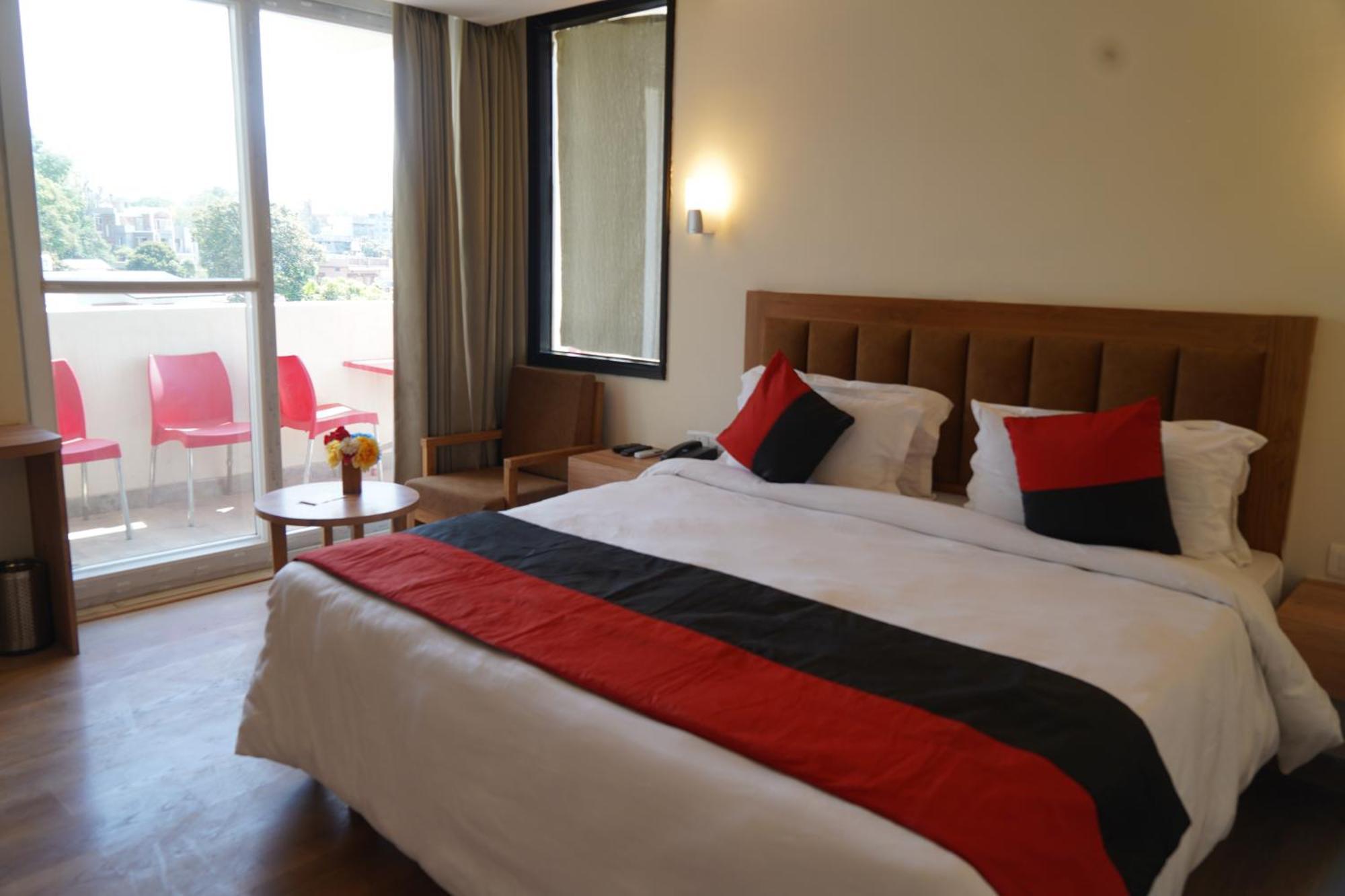 Hotel Forest Avenue - Best Luxury Hotel In Dehradun Exterior photo