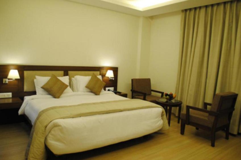 Hotel Forest Avenue - Best Luxury Hotel In Dehradun Room photo